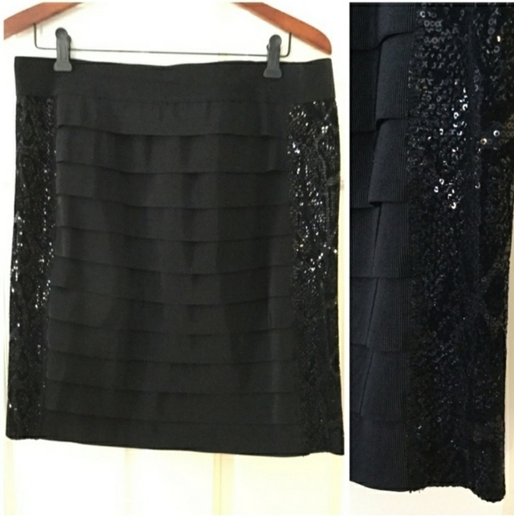 Tory Burch Dresses & Skirts - Tory Burch Black Sequined Antiscia Bodycon Skirt Size M